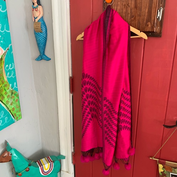 Mauve Large Scarf - Picture 8 of 17